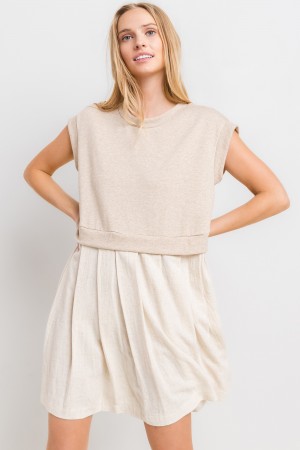 DY51165SA<br/>Contrast Pleated Mini Dress